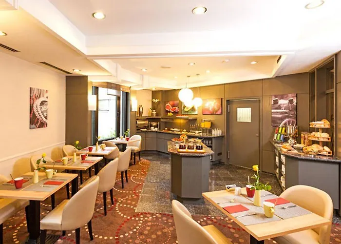 Leonardo North Hotel 4*