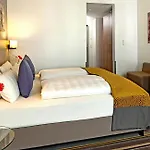 Leonardo North Hotell 4*