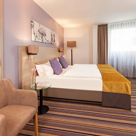Leonardo North Hotel 4*