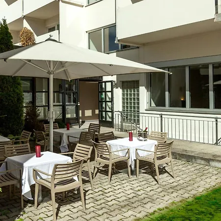 Leonardo North Hotel 4*