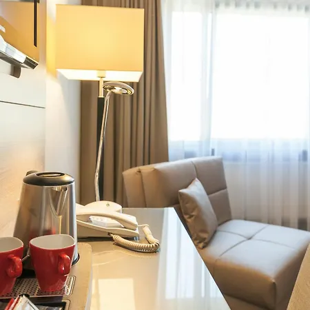 Leonardo North Hotel