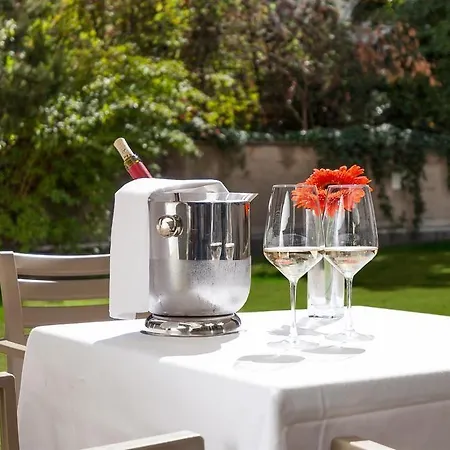 Leonardo North Hotell 4*