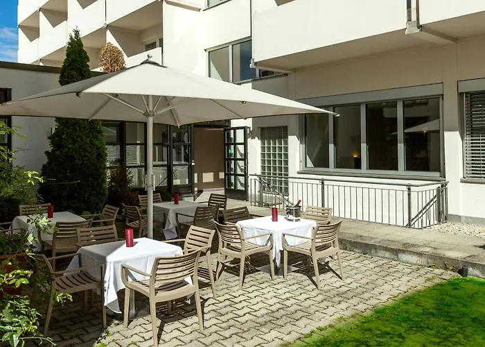 Leonardo North Hotel 4*