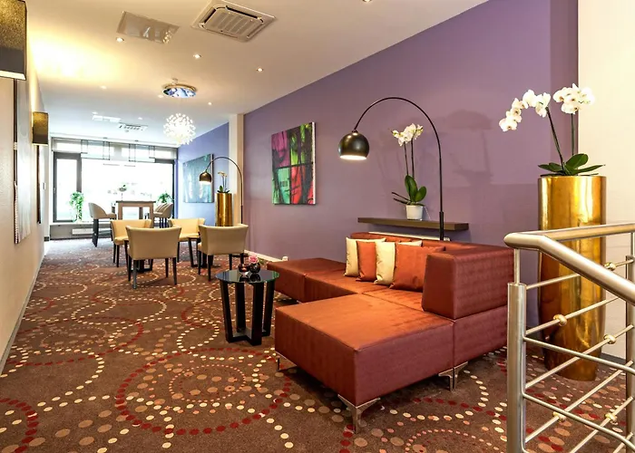 Leonardo North Hotel 4*