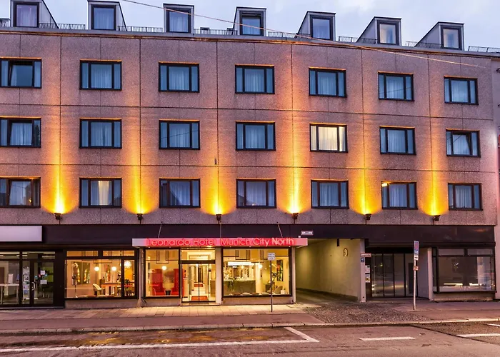 מלון Leonardo North 4*