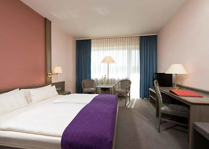 Leonardo North Hotel 4*