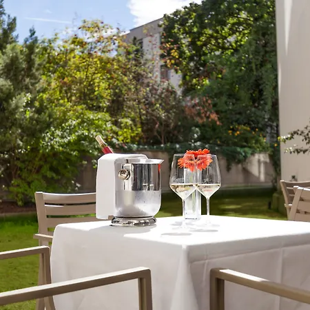 레오나르도 시티 노스 4*